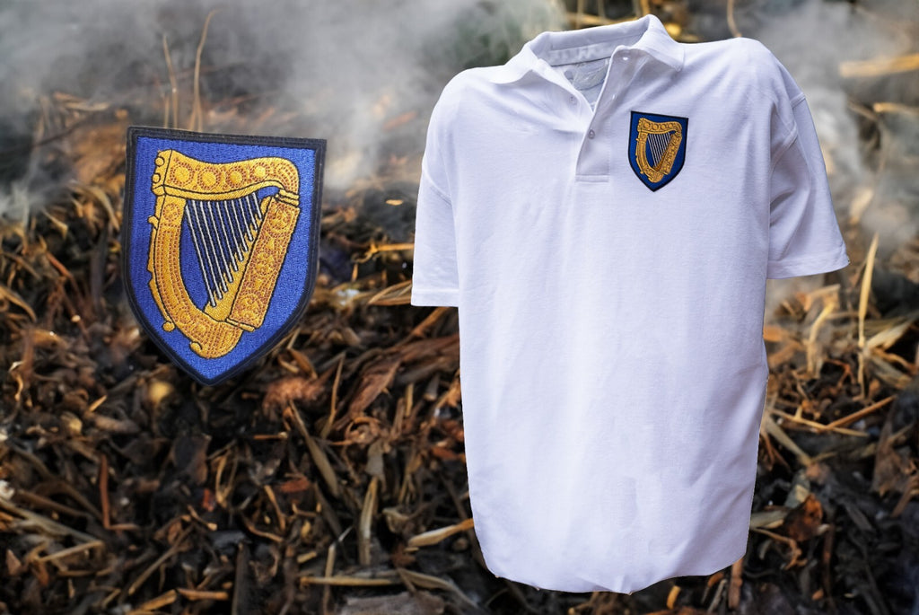 Cotton polo shirt with the Irish coat of arms harp badge embroidered on the chest – view 2