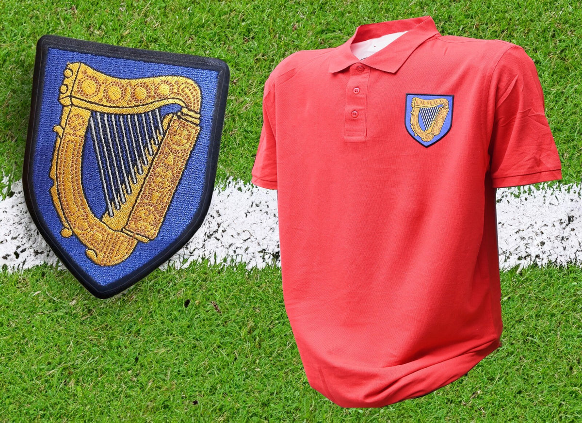 Cotton polo shirt with the Irish coat of arms harp badge embroidered on the chest – view 3